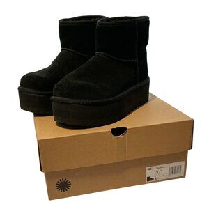 UGG Women’s Classic Mini Platform Booties – Size 7 – NWOT – Suede, UGGplush™